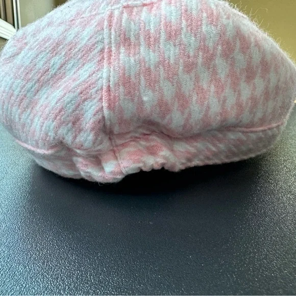 Gingham pink & white
cap - Picture 4 of 7